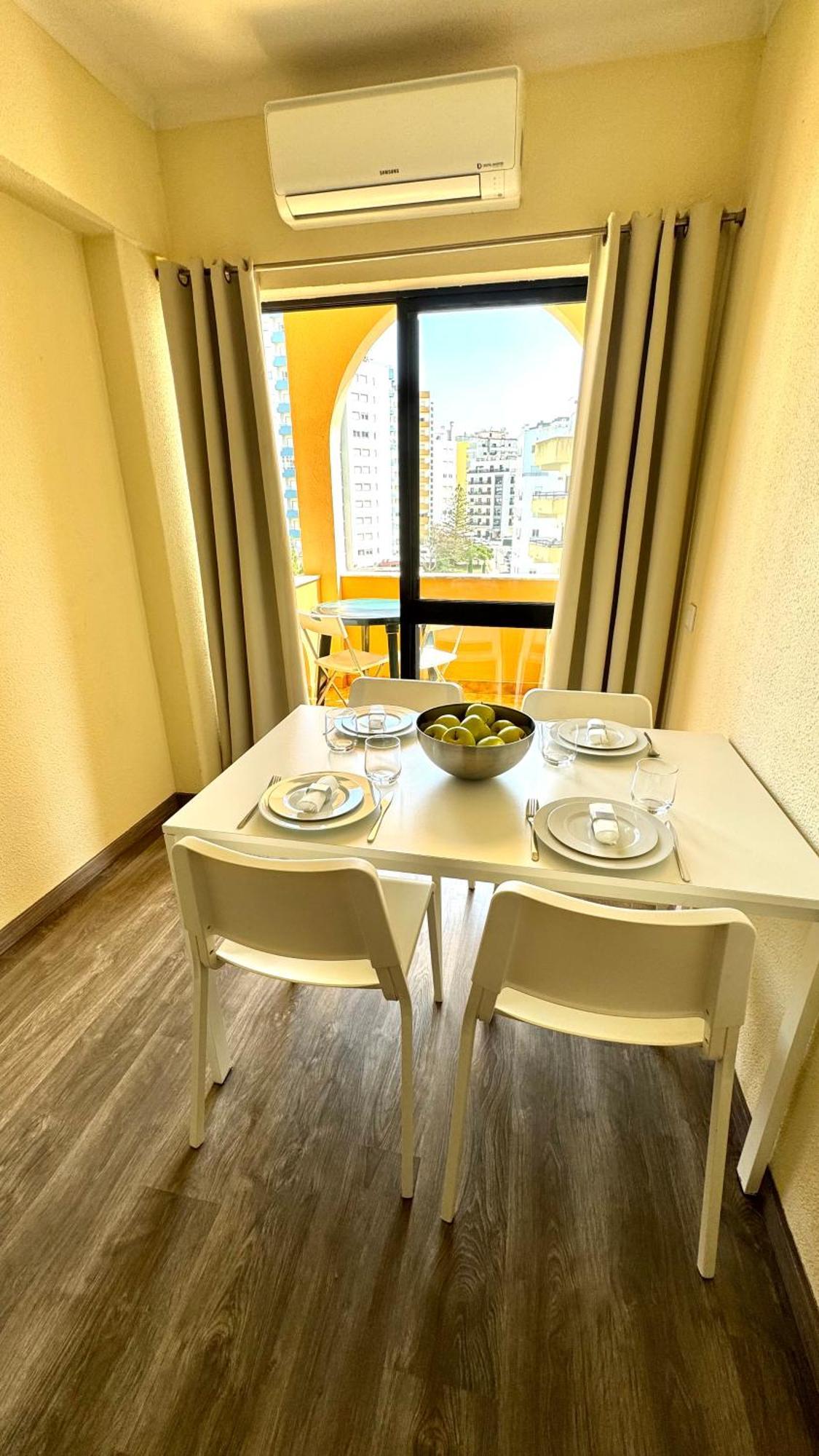 Praia Da Rocha, 5-F, Charming Apartment With Air Conditioning - Patio Da Rocha By Ig 포티마오 외부 사진